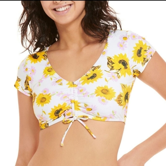 Decree Other - Decree | Medium | Front Tie Short Sleeve Floral Bralette Bikini Swimsuit Top